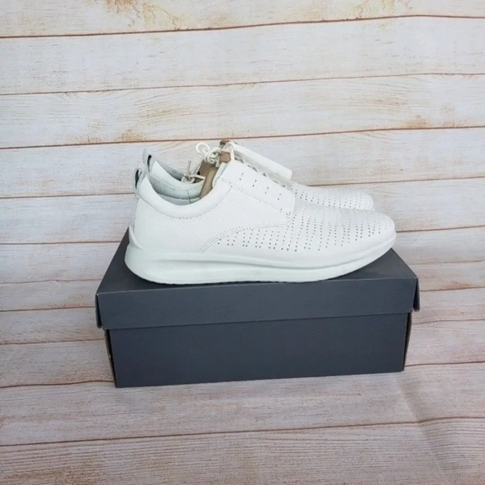 ECCO Women's Leather Aquet Perforated Tie Oxford Walking Comfortable Shoes White